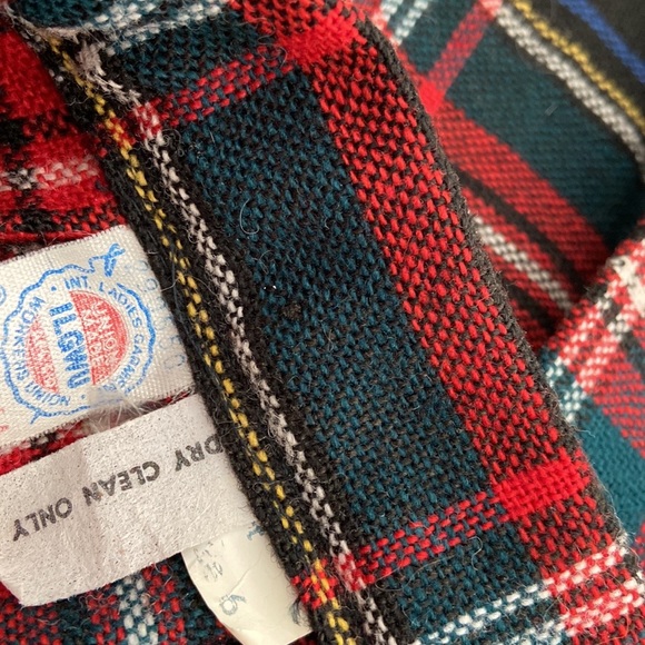 Traditional Classic Christmas Holiday Plaid Pleated Kilt Skirt With Pin - Picture 7 of 9